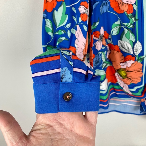Maeve Anthropologie Elan Scarf Floral Pattern Blouse size 6 Blue Tie Waist - Picture 5 of 8